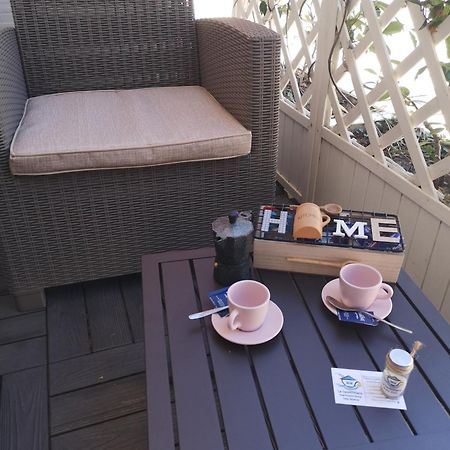 La Casaffittiera Apartments Group Анцио Екстериор снимка